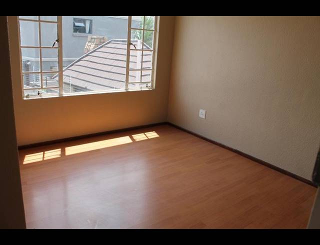 3 BEDROOM TOWNHOUSE FOR SALE IN EDEN GLEN